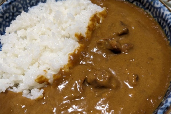 カレーハウスCoCo壱番屋にて、みえジビエ鹿肉レトルトカレーを販売中！